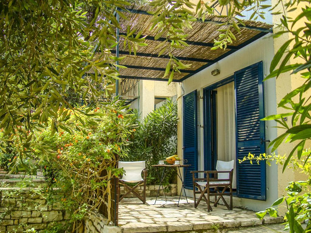 Manto On The Beach Apartments Barbati Exterior foto