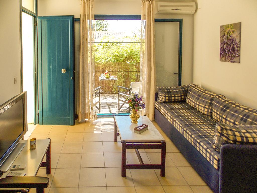 Manto On The Beach Apartments Barbati Exterior foto