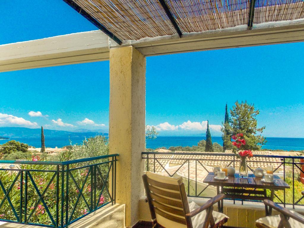 Manto On The Beach Apartments Barbati Exterior foto