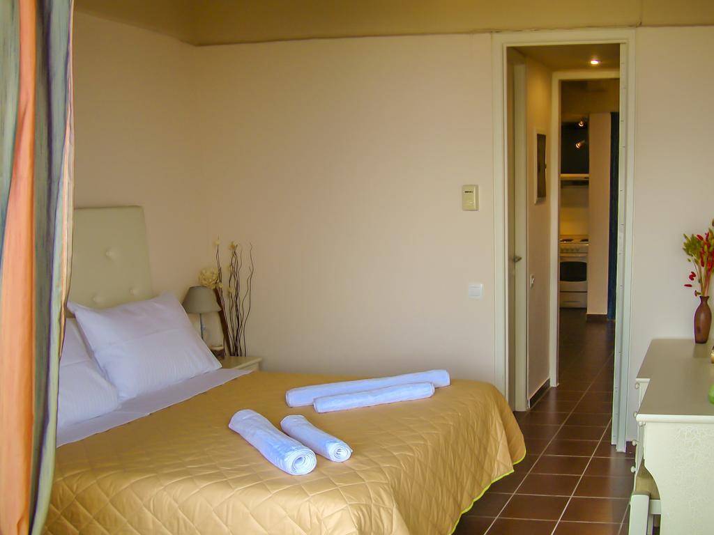 Manto On The Beach Apartments Barbati Exterior foto