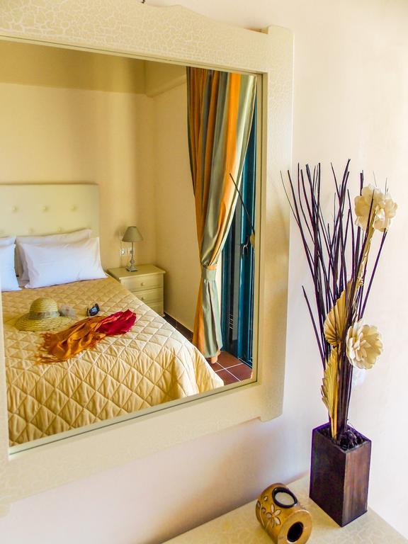 Manto On The Beach Apartments Barbati Exterior foto