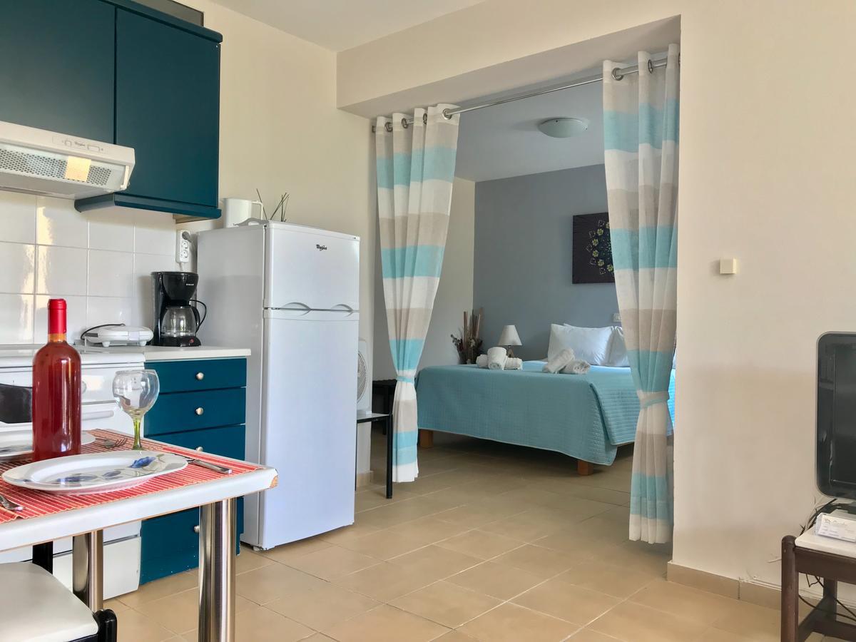 Manto On The Beach Apartments Barbati Exterior foto